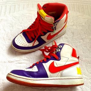 Swoosh Nike high tops! Size 7.5! Good condition!  Ready for your Hip Hop dancer!